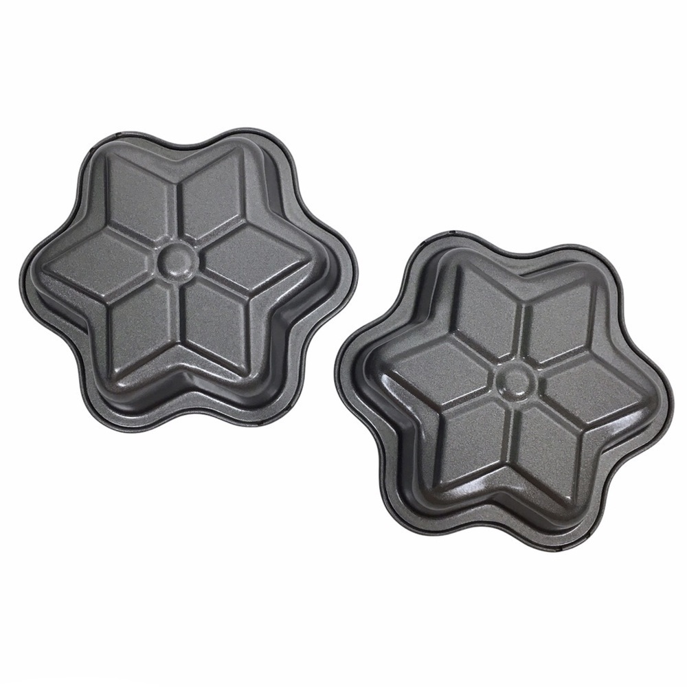 SNOWFLAKE Mini Cake Pans Baking Non Stick Winter Holidays Christmas Set of 2
